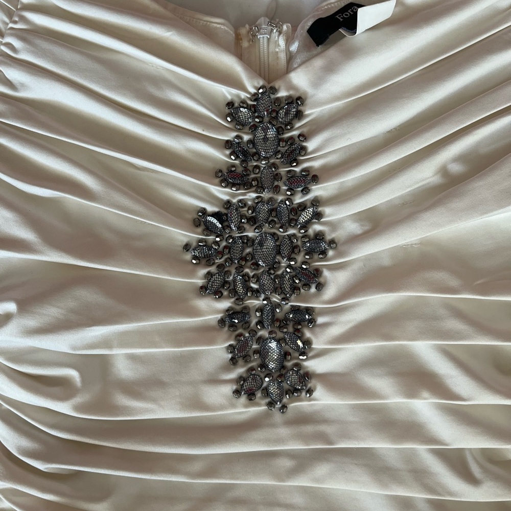 White Off-The-Shoulder Ruched Mini-Dress - Picture 3 of 4